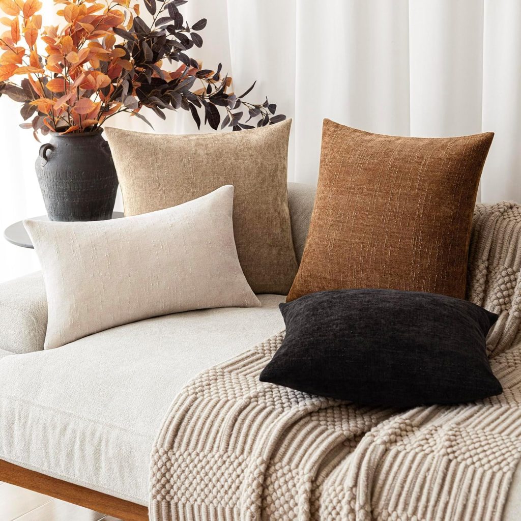 cushions for minimalistic living room